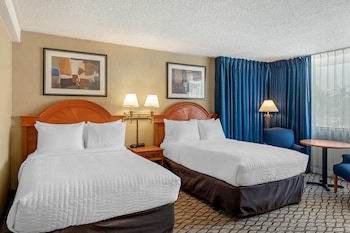 Suite, 2 Double Beds with Sofa Bed, Non Smoking