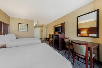 Suite, 2 Double Beds with Sofa Bed, Non Smoking
