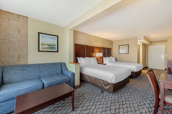 Suite, 2 Double Beds with Sofa Bed, Non Smoking