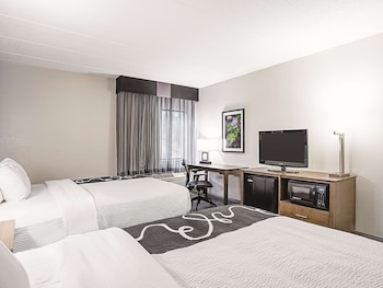 Room, 2 Queen Beds, Non Smoking