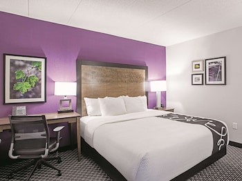 Room, 1 King Bed, Accessible, Non Smoking (Mobility)
