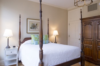Standard Room, 1 Queen Bed