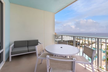 Room, 1 King Bed, Balcony, Beach View