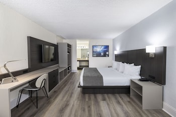Deluxe Room, 1 King Bed