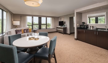 Luxury Suite