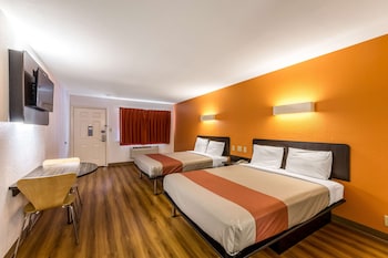 Standard Room, 2 Queen Beds, Non Smoking