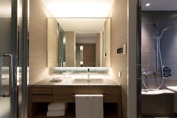 CLUB DELUXE, Club lounge access, 1 King