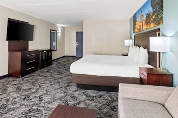 Suite, 1 King Bed, Non Smoking