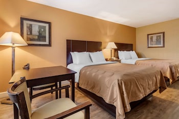 Standard Room, 2 Queen Beds, Smoking