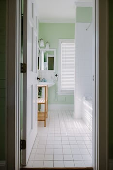 The James Suite | Second Floor King