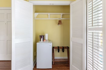 The James Classic | Ground Floor King