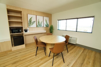 Tower Studio Suite (Newly Renovated)