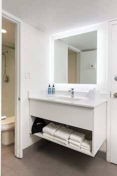 Two Beds Accessible (Newly Renovated)