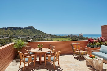 Grand Twin Room (Leahi Jr.)