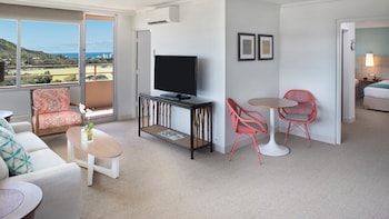Penthouse, Balcony, City View (Suite)