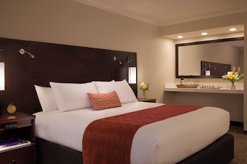 Deluxe Room, 1 King Bed (Hearing)