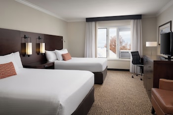 Deluxe Room, 2 Queen Beds