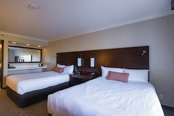Deluxe Room, 2 Queen Beds