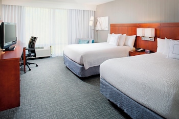 Room, 2 Double Beds, Hearing Accessible (Accessible Bathtub)