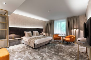 Junior Double Room