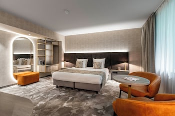 Junior Double Room