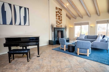 Room (Goldwater Residence)