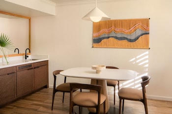 Room (Canyon Casita)