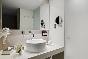 Premium Room (2 Double Beds)