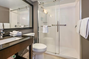 Deluxe Room, 1 King Bed with Sofa bed, Refrigerator & Microwave, Ground Floor