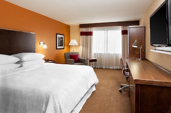 Junior Suite, 1 King Bed with Sofa bed