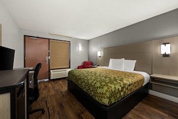Standard Room, 1 King Bed, Smoking