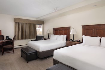 Standard Room, 2 Queen Beds, Mountain View