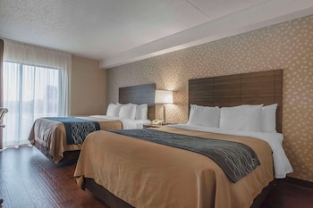 Deluxe Room with 2 Queen Beds, Ground Floor