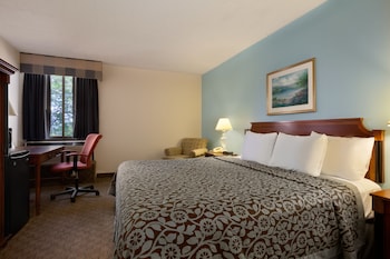 Standard Room, 1 King Bed