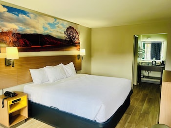 Suite, 1 King Bed, Non Smoking
