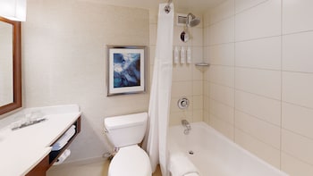 Room, 1 King Bed (Hearing Accessible)