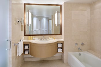 Club Premier Oceanfront 2 Queen Beds