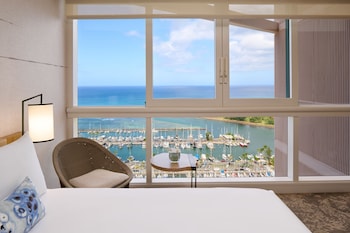 Ocean Front Premier 2 Queen Beds