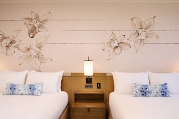 Ocean Front Premier 2 Queen Beds