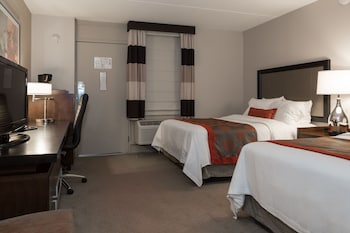 Room, 2 Double Beds, Non Smoking, Pool View