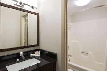Room, 2 Double Beds, Non Smoking, Pool View