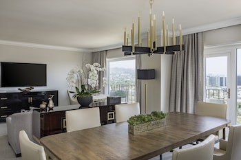 Grand Suite, Balcony (Doheny)
