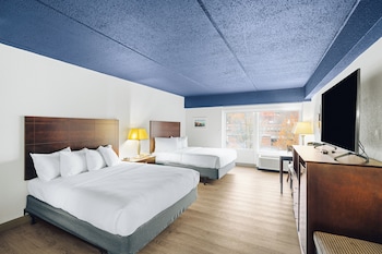 Room, 2 Queen Beds, Accessible, Non Smoking (Accessible Tub)