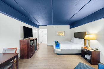 Standard Room, 1 Queen Bed, Non Smoking