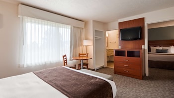 Suite, Multiple Beds, Refrigerator & Microwave (with Sofabed)