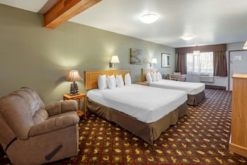 Standard Room, 2 Queen Beds, Non Smoking, Refrigerator & Microwave