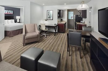 Room, 1 Bedroom, Accessible, Bathtub (1 queenbed & 1 sofabed)