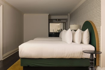 Deluxe Room, Multiple Beds (Grande Two Queens)