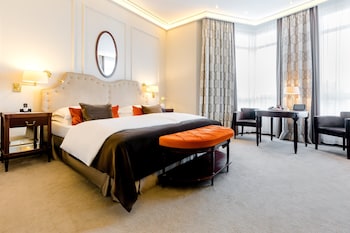 Deluxe Room (Grand)