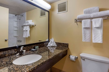 Standard Room, 2 Double Beds, Non Smoking, Refrigerator & Microwave